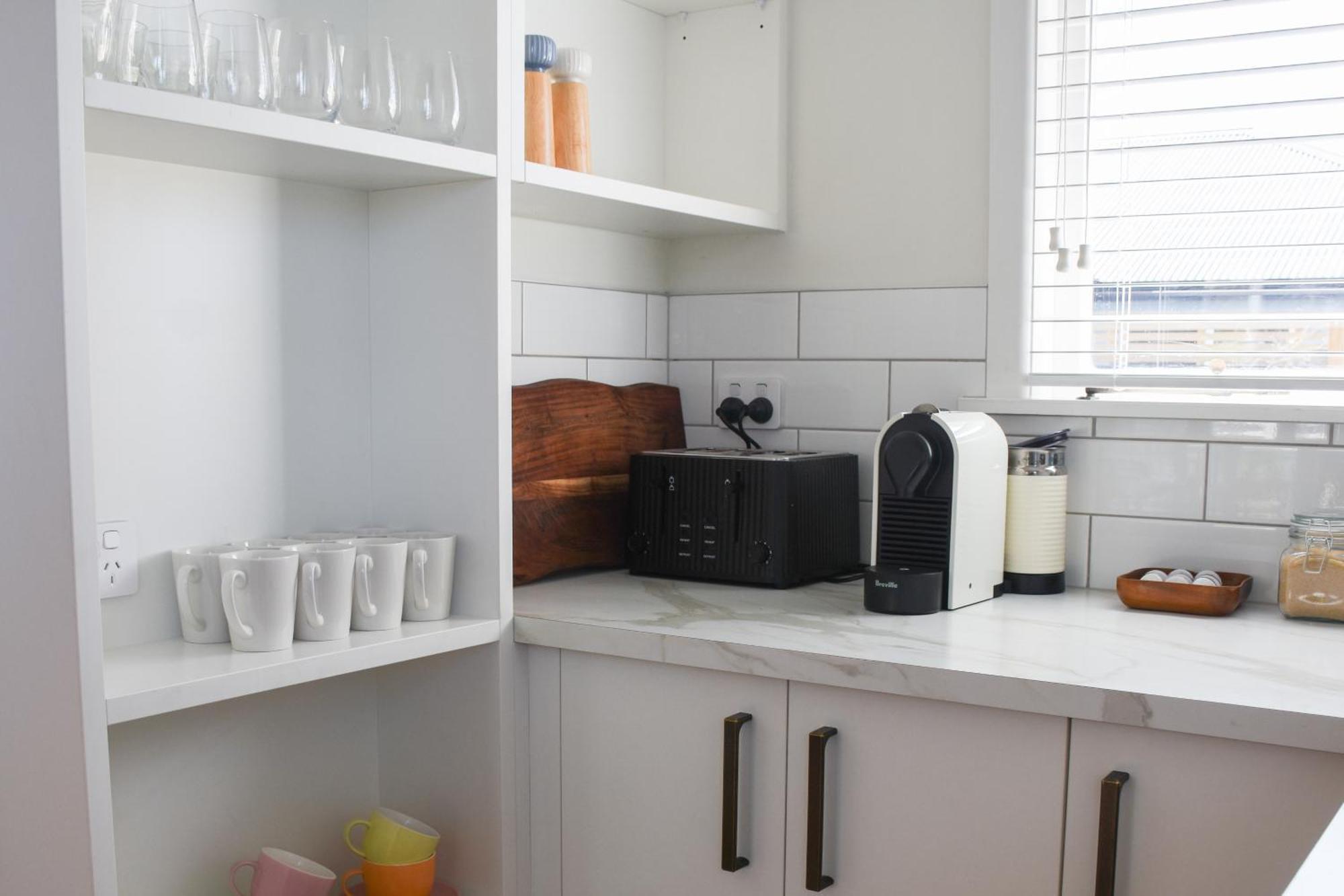 Beautiful Home With Short Stroll To Havelock Village Havelock North Esterno foto